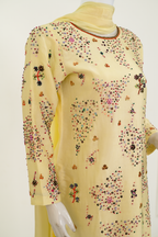 Lemora – Minimal Embroidered Silk Set