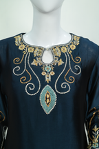 Sapphire – Embroidered Silk Luxury Set