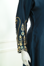 Sapphire – Embroidered Silk Luxury Set