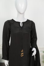 Noir Grace – Embroidered Silk Statement Set