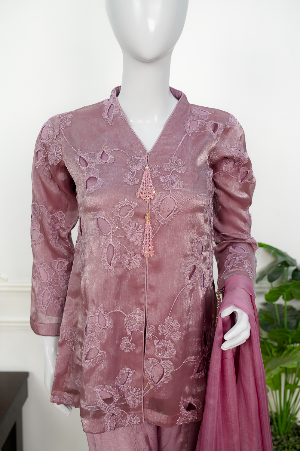 Mauve – Elegant Formal Ensemble