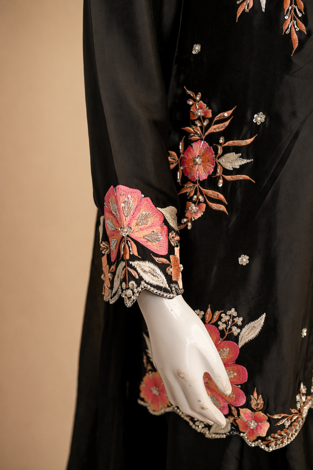 Dark Muse RTD– Hand-Embroidered Sheesha Silk Set